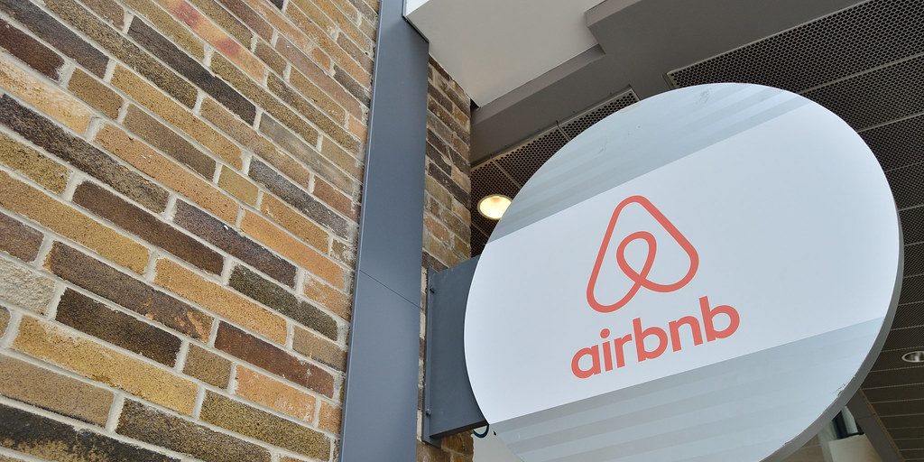 Airbnb hosts weigh in on possible short-term rental bylaw - Vimarsana News