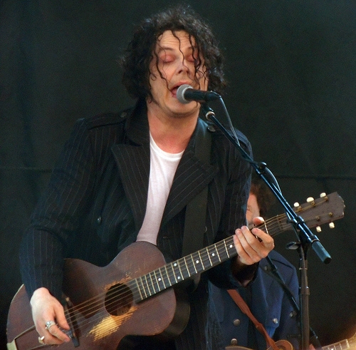 Jack White's Daughter Joins Him On Stage in Nashville - Vimarsana News