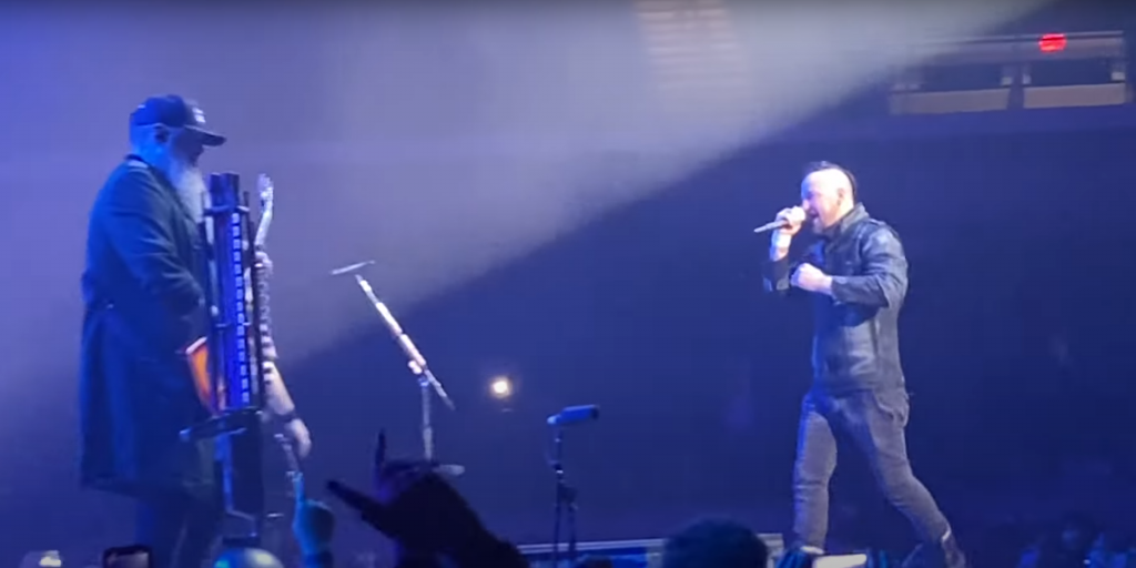 Adam Gontier Reunites With Three Days Grace - Vimarsana News