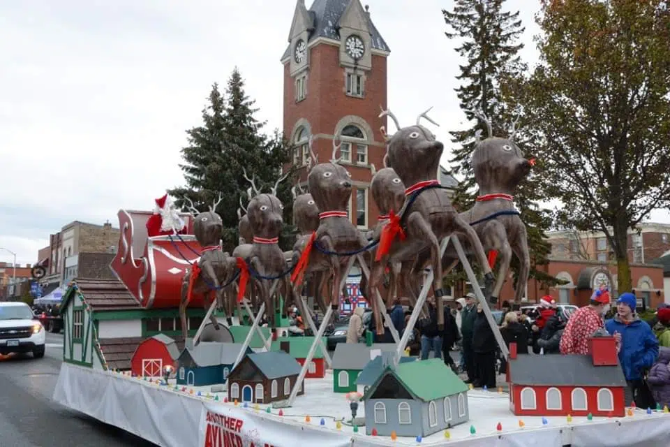 Aylmer’s 75th Santa Claus Parade set for tomorrow 94.1 St.ThomasToday.ca