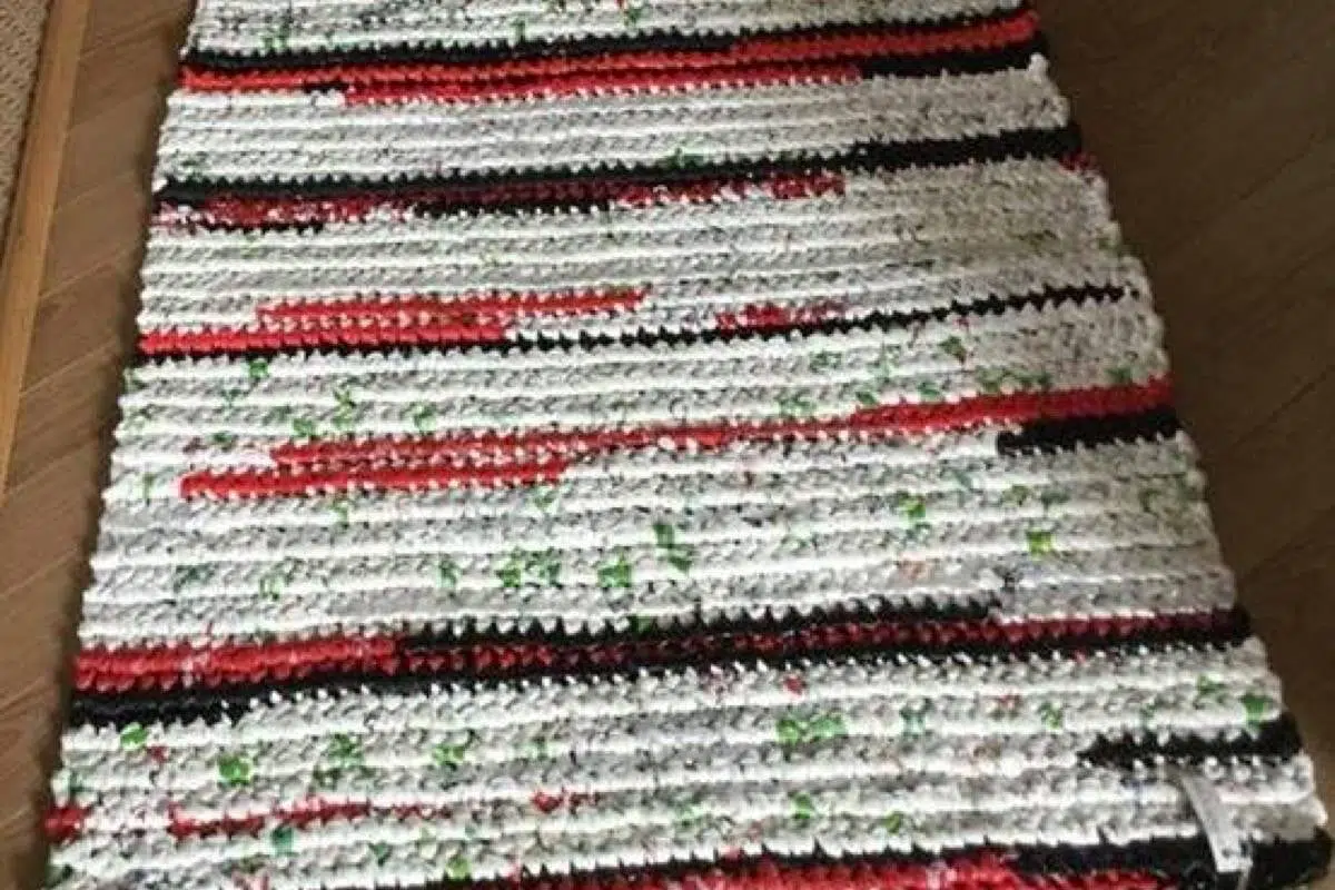 Local Resident Creating Sleeping Pads For Homeless 105.7 Strathroy Today