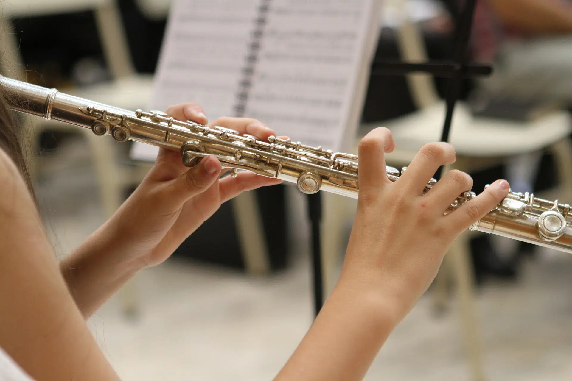 Watch Lizzo Play James Madison’s 200-Year-Old Cryatal Flute | 96.7 YES-FM