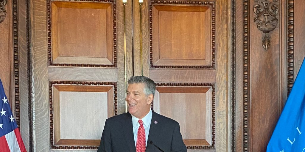 Illinois' Congressmen Face War, Inflation and 'Orwellian' Governance Board - Vimarsana News