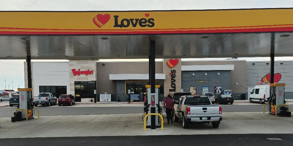 Clean Places and Friendly Faces – Love's Open in Normal - Vimarsana News