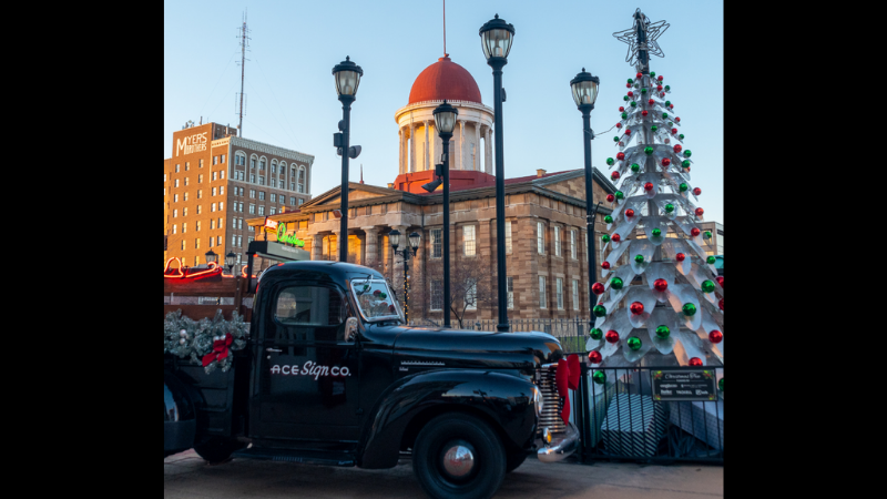 Carriage Rides Available in Downtown Springfield - Vimarsana News