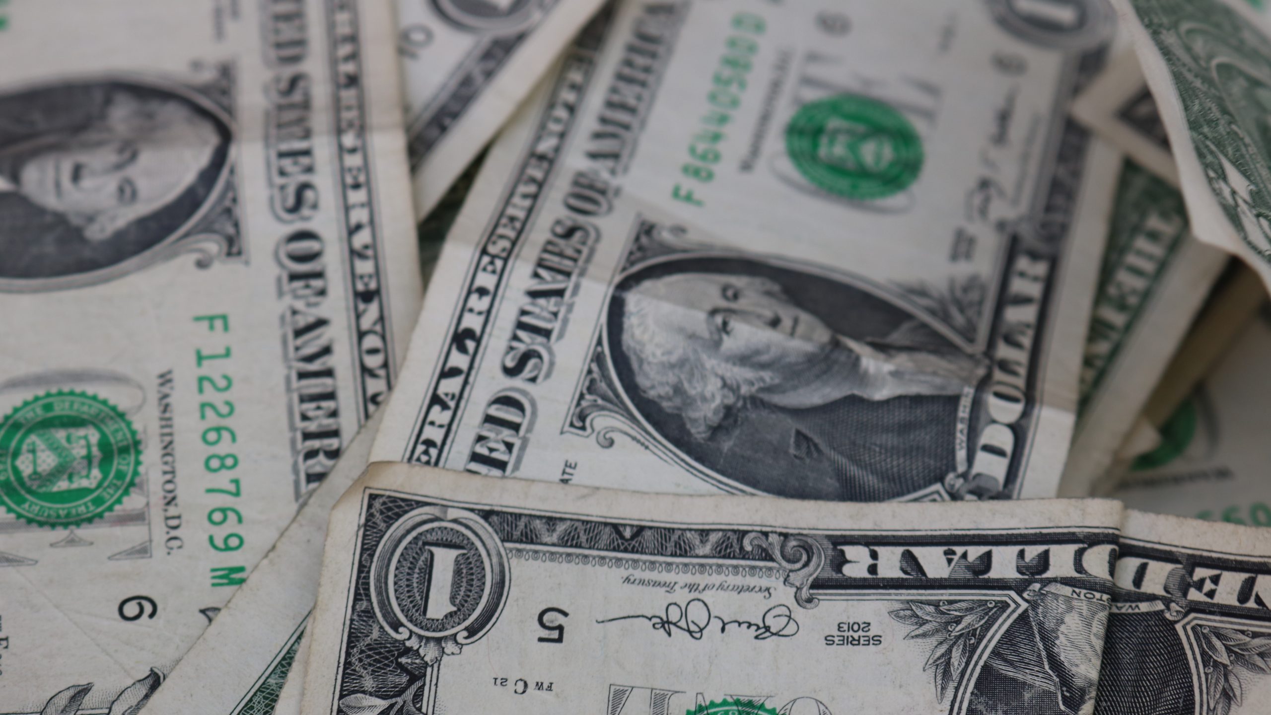 Illinois Minimum Wage To Hit $12 An Hour January 1 - Vimarsana News