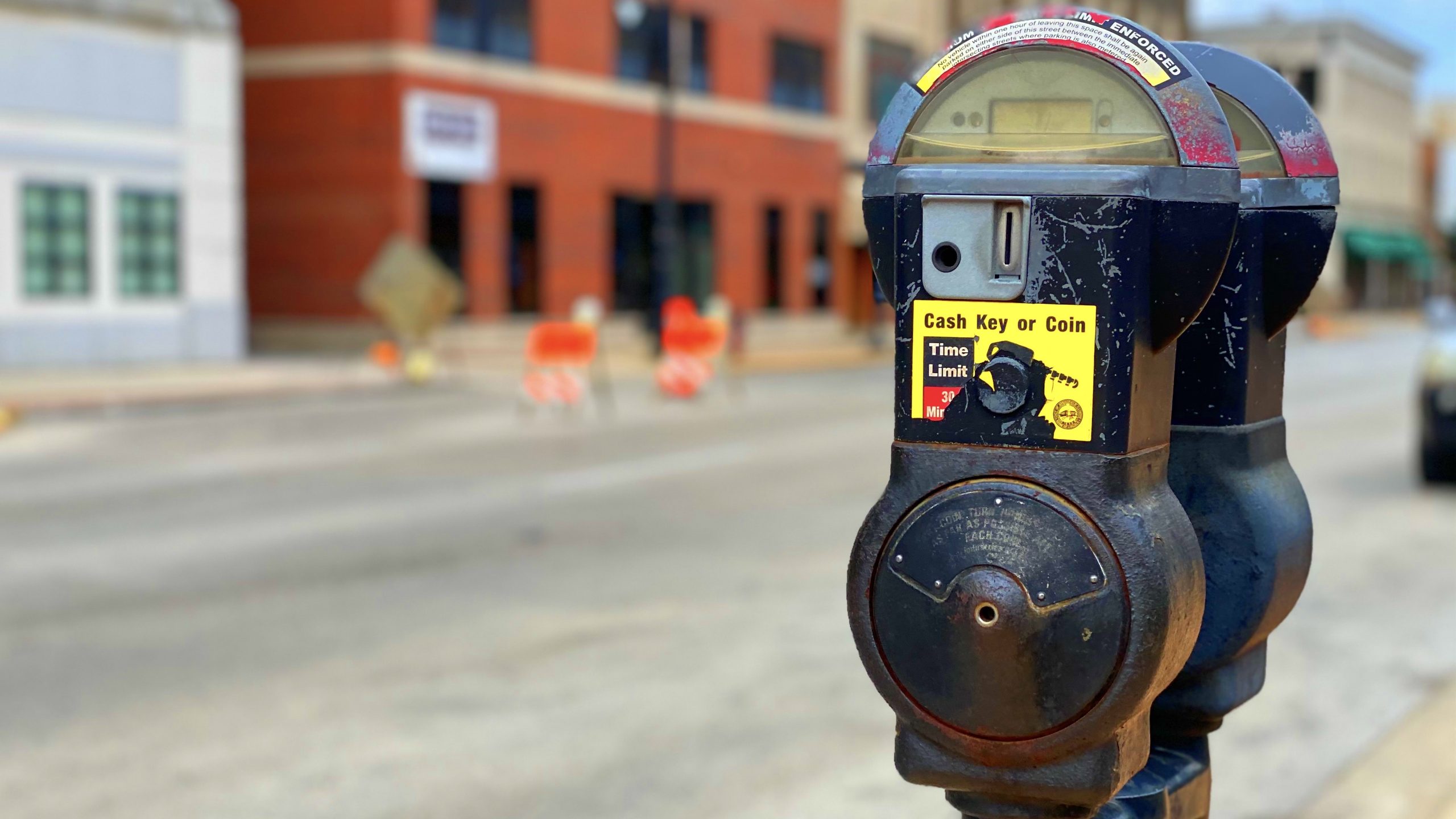 Downtown Drivers Plug Springfield Meters With $140K When They Didn't Have To Pay | WMAY - Vimarsana News