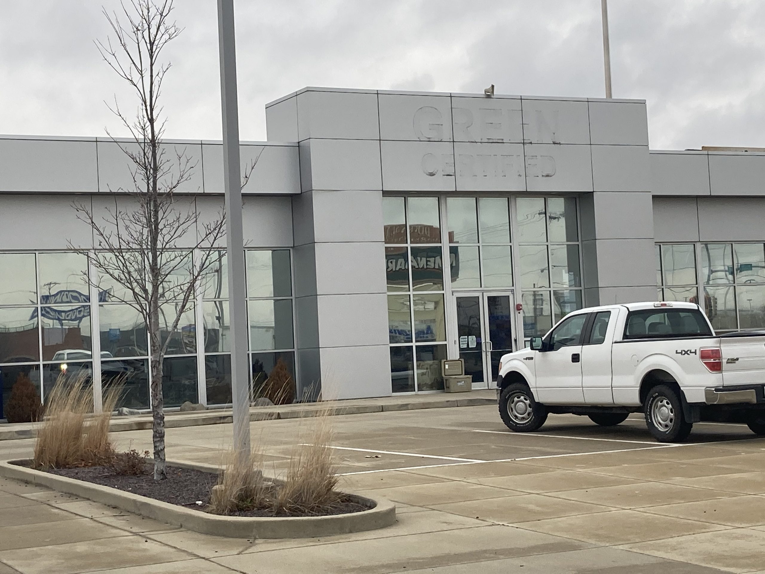 Green North Dirksen To Become Car Wash - Vimarsana News