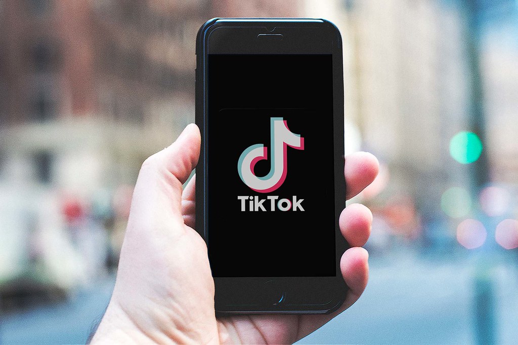 District 186 Notifies Parents About Vague TikTok Threat, Says No Credible Indication Of Danger Locally - Vimarsana News