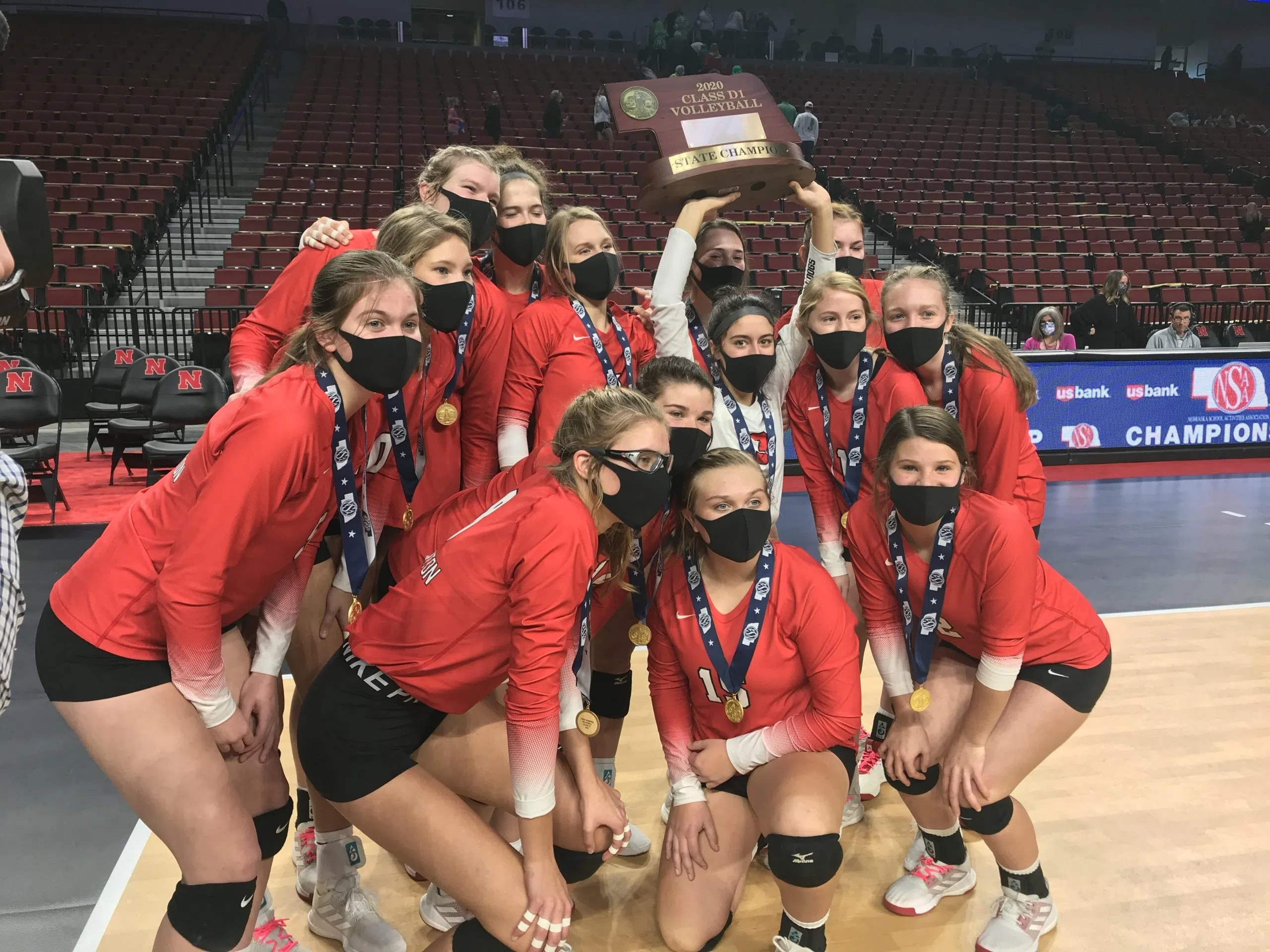 Despite new faces, Pleasanton still looks tough on the volleyball court