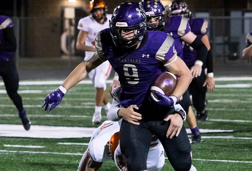 Navarro pulls away late, survives bi-district battle with Smithville ...