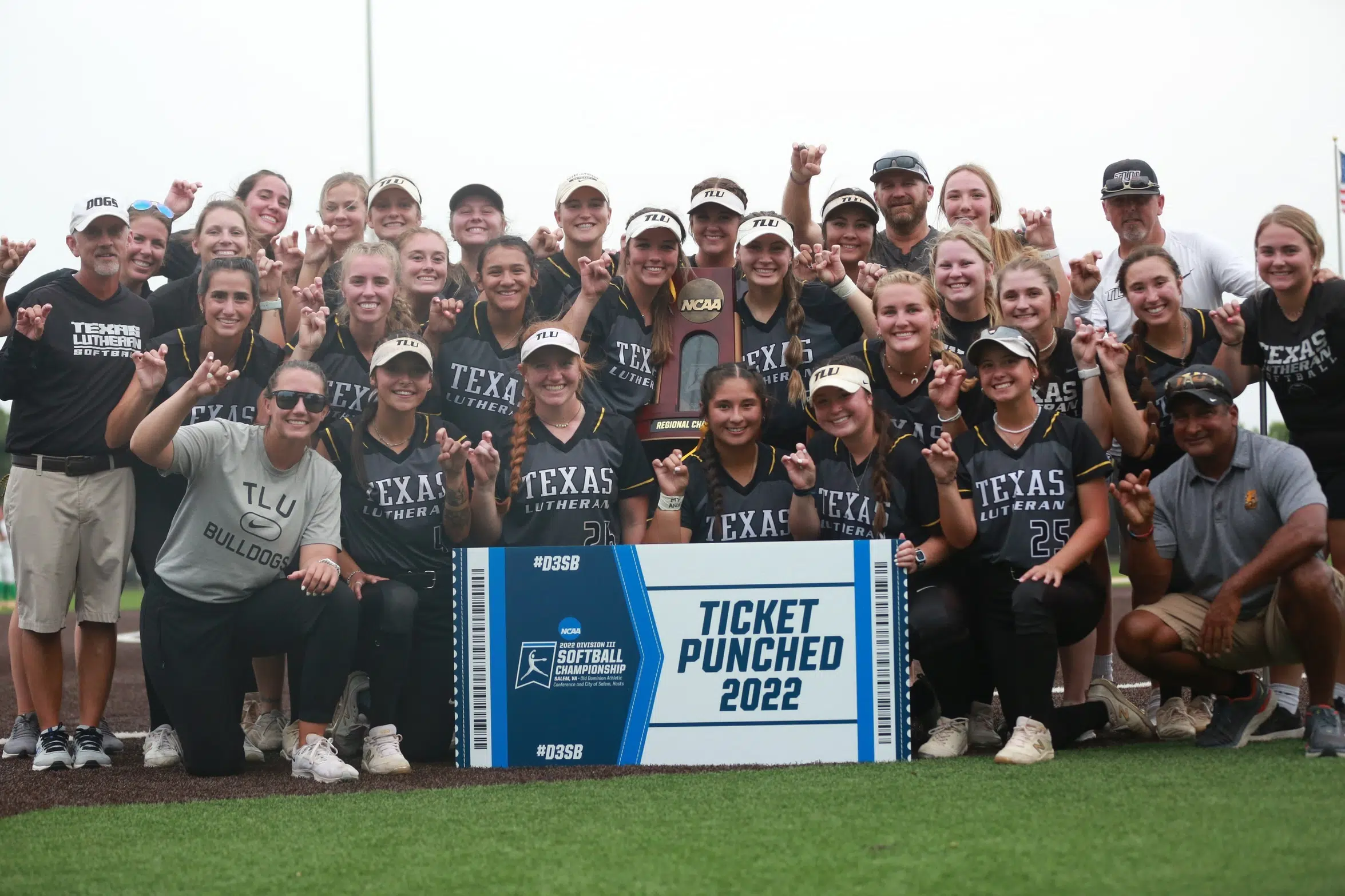 Christopher Newport wins the 2022 DIII softball national title