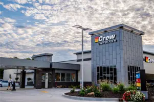 Crew Carwash presented with Employees’ Choice Award