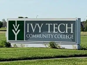 Ivy Tech hosts event spotlighting manufacturing, engineering, agriculture, aviation programs