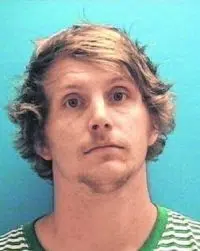 Columbus man arrested after punching Taco Bell window