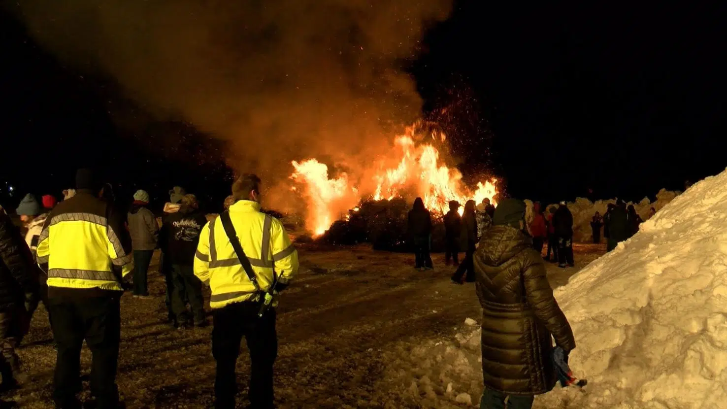 Wsau 550am Christmas In Wisconsin 2022 Schedule Annual Christmas Tree Burning Held In Antigo | Wsau News/Talk 550 Am · 99.9  Fm | Wausau, Stevens Point