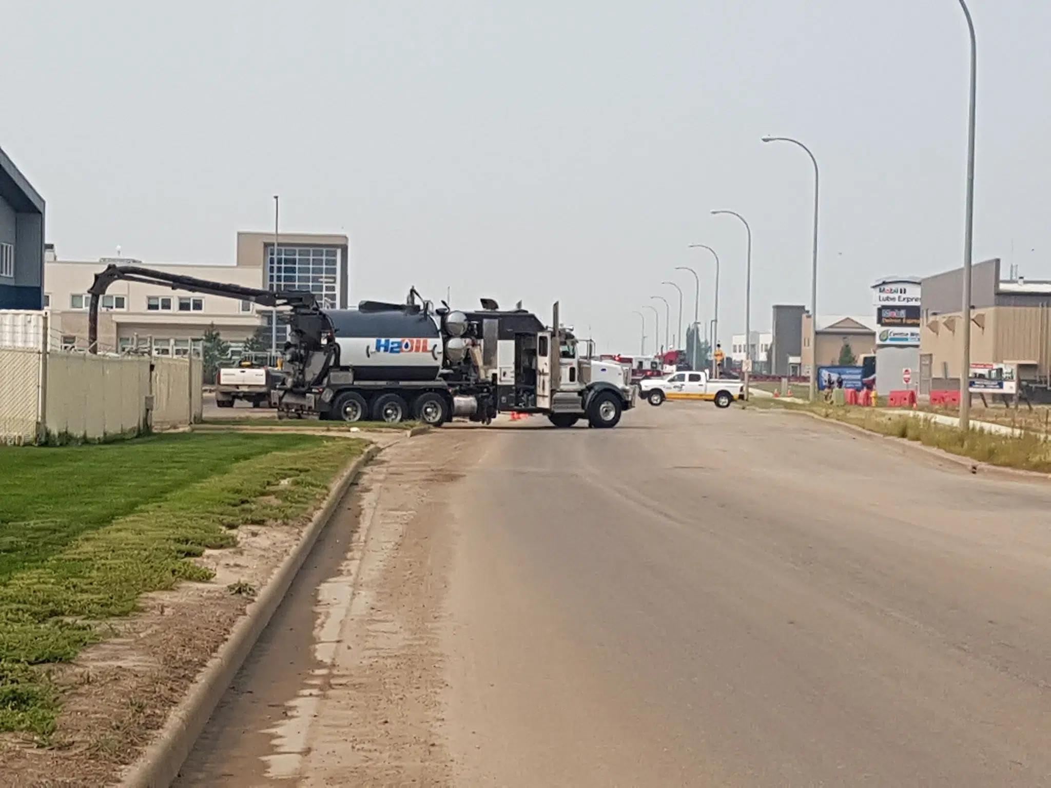 Construction crews hit gas line near west end of Grande Prairie