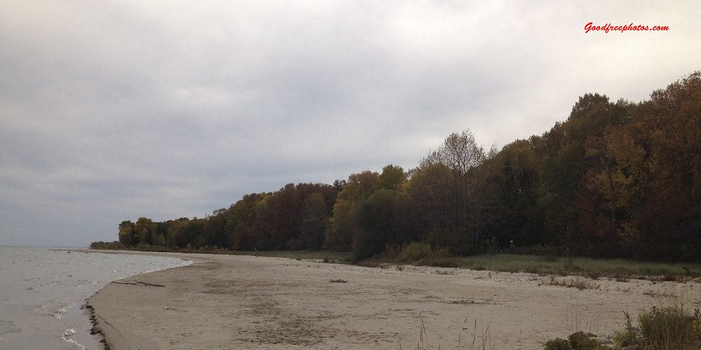 UPDATE: Person Still Missing From Harrington Beach; Paddleboard Found on Sheboygan County Beach - Vimarsana News