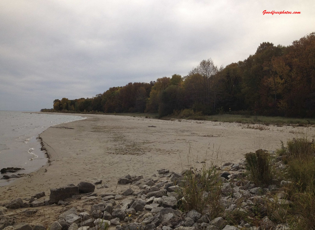 UPDATE: Person Still Missing From Harrington Beach; Paddleboard Found on Sheboygan County Beach - Vimarsana News