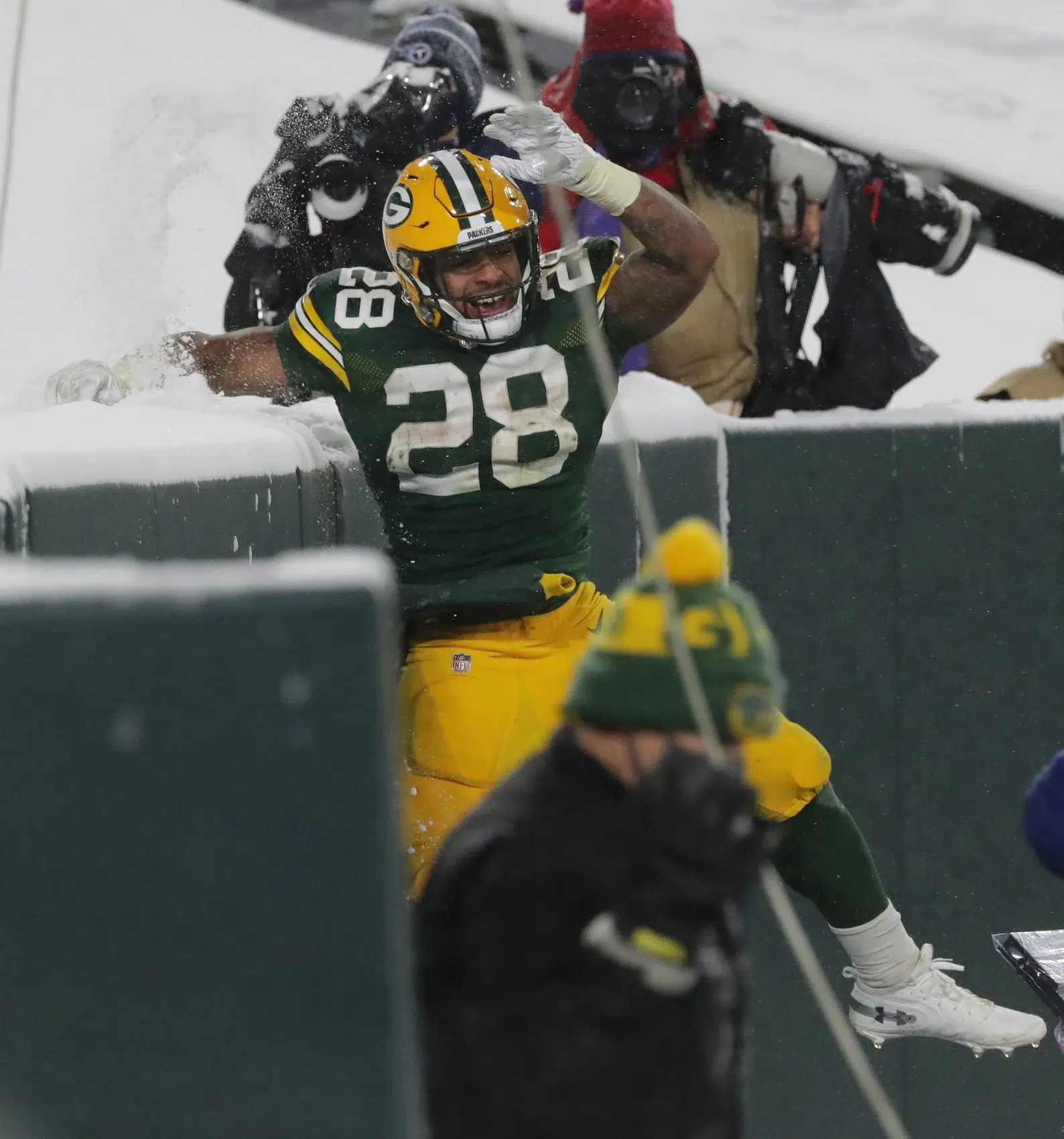 Packers roll over Titans: The AJ Dillon Game.