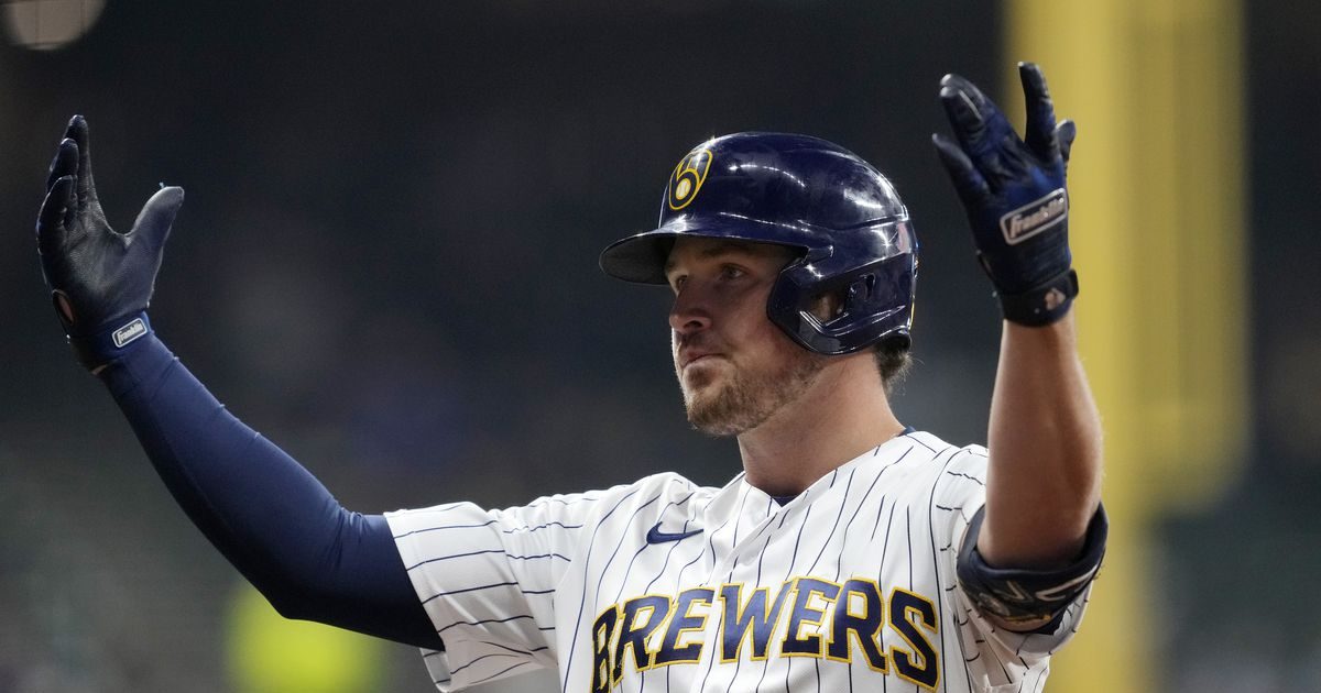 Renfroe after getting traded: "You get too expensive for a team like Milwaukee." - Vimarsana News