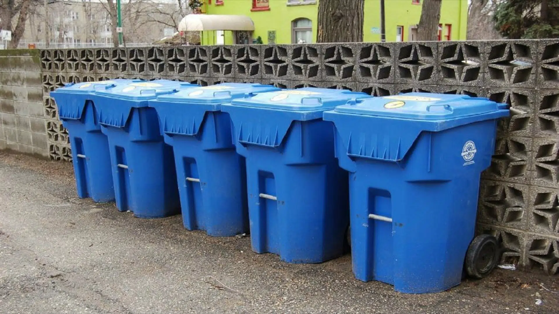 Support for curbside recycling continues to climb in Lethbridge