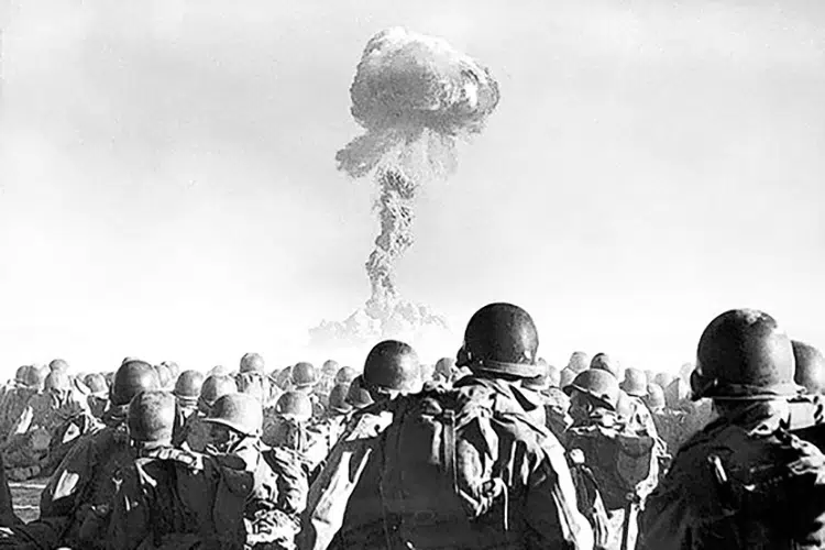 soldiers viewing nuclear test
