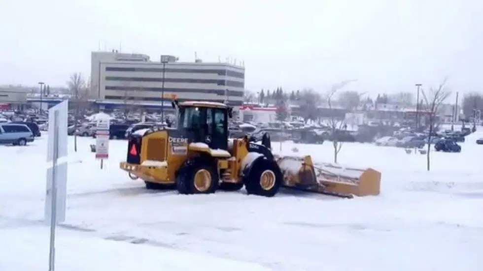 Edmonton sends 30 snow plows to Calgary to aid in snow removal