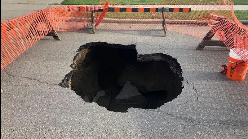 Large Sinkhole Reported On City S North End