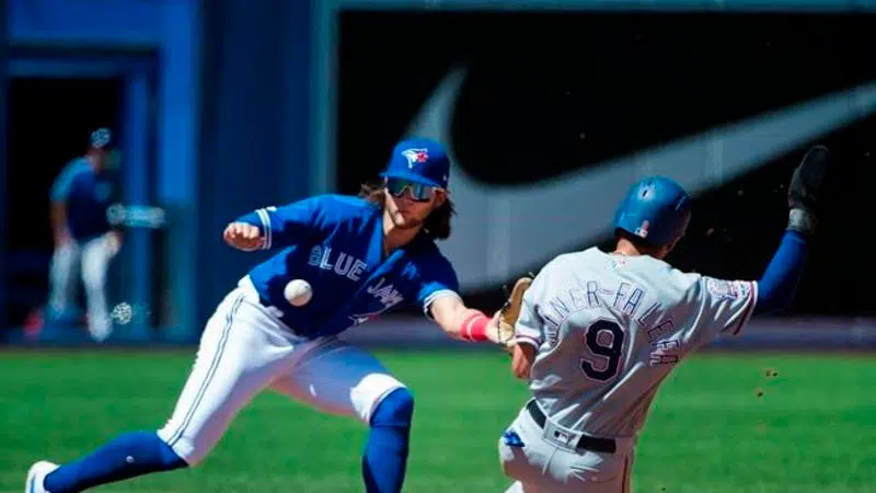 Jansen rallies Blue Jays past Atlanta with 2-run single to complete 3-game  sweep