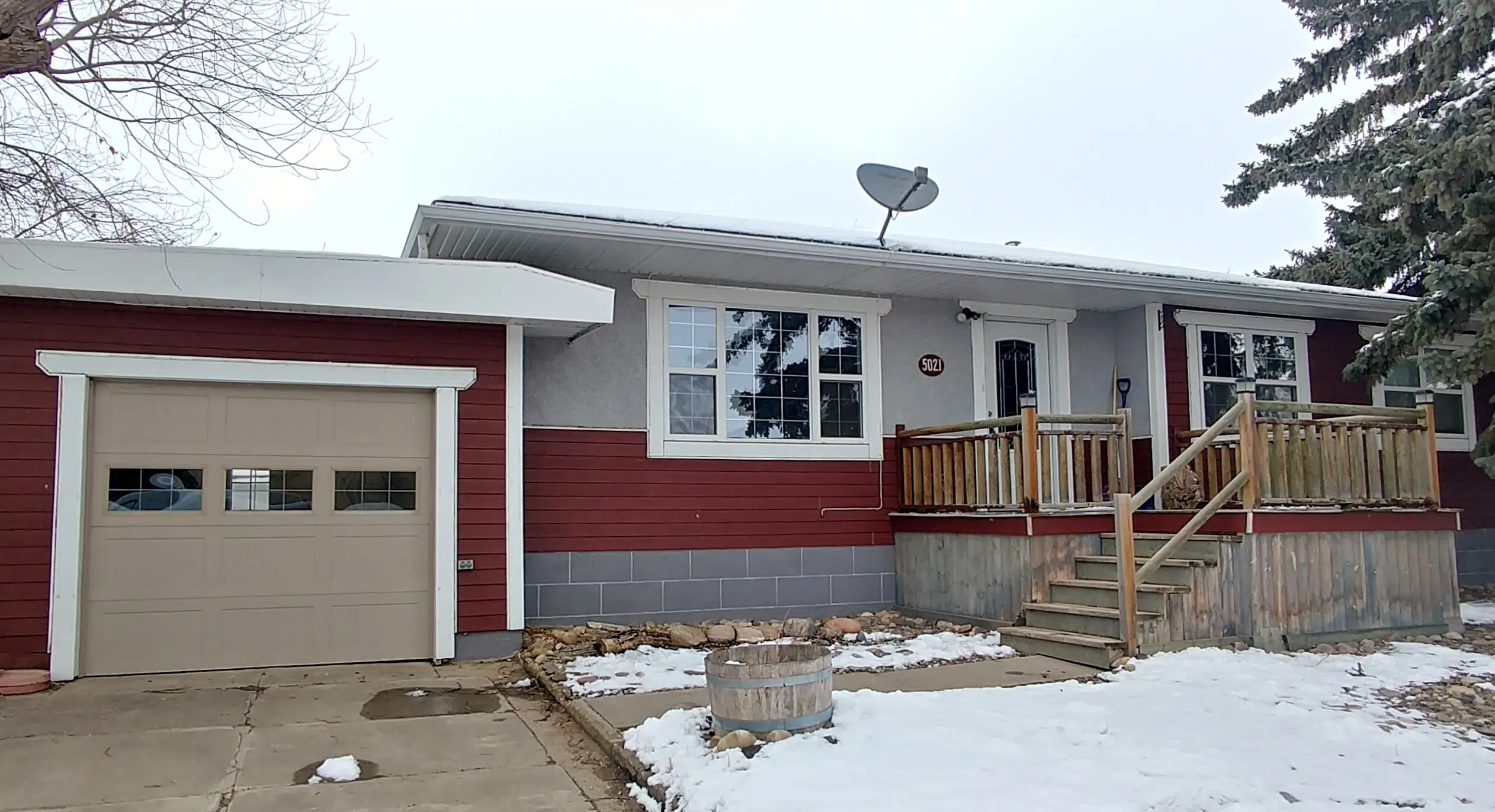 PRICE REDUCED!!!! 5021 56 Ave Taber NOW 245,000.00, Taber Lethbridge
