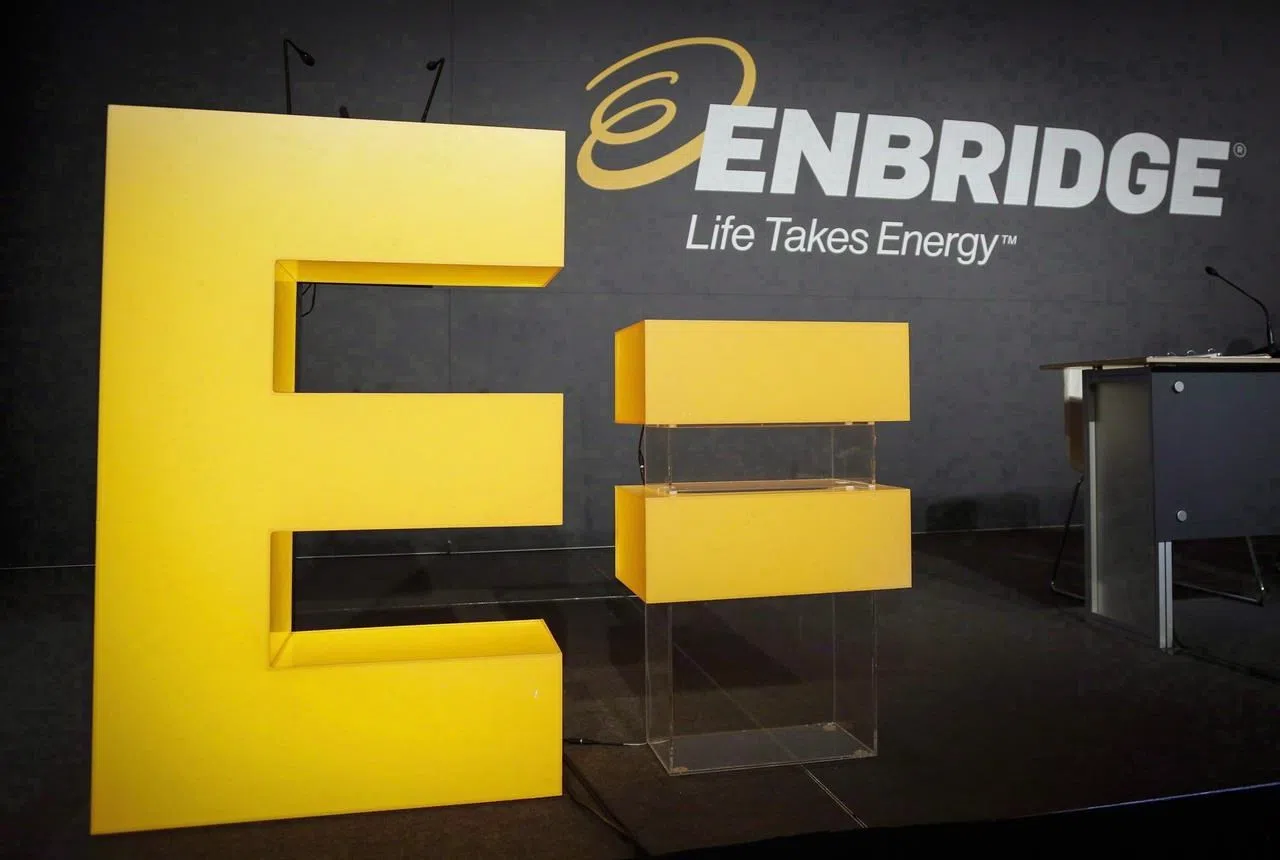 enbridge-cutting-1-000-jobs-after-completing-takeover-of-spectra-energy