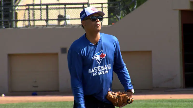 The glory Jays have been tarnished forever. Roberto Alomar blew it –  Winnipeg Free Press