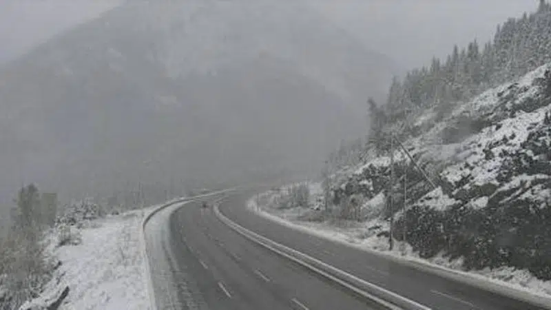 Coquihalla Highway snowfall expected to taper off today | CFJC Today ...