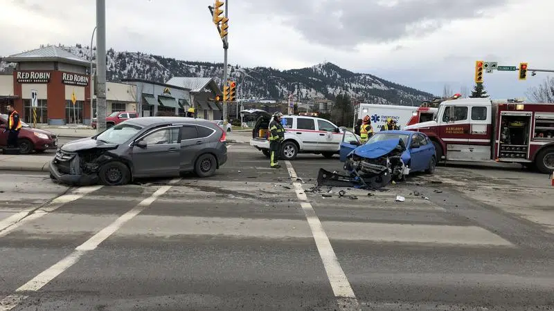 Kamloops Crews Respond To Crash At Columbia And Summit Cfjc Today Kamloops 