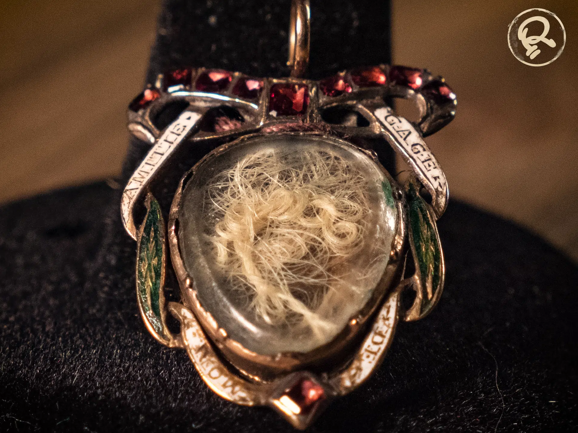 Locket Containing George And Martha Washington's Intertwined Hair |  NanaimoNewsNOW | Nanaimo news, sports, weather, real estate, classifieds  and more