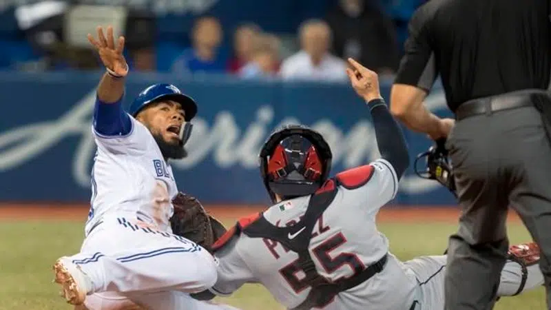 Justin Smoak provides the offence in Toronto Blue Jays' walkoff win over  Cleveland 