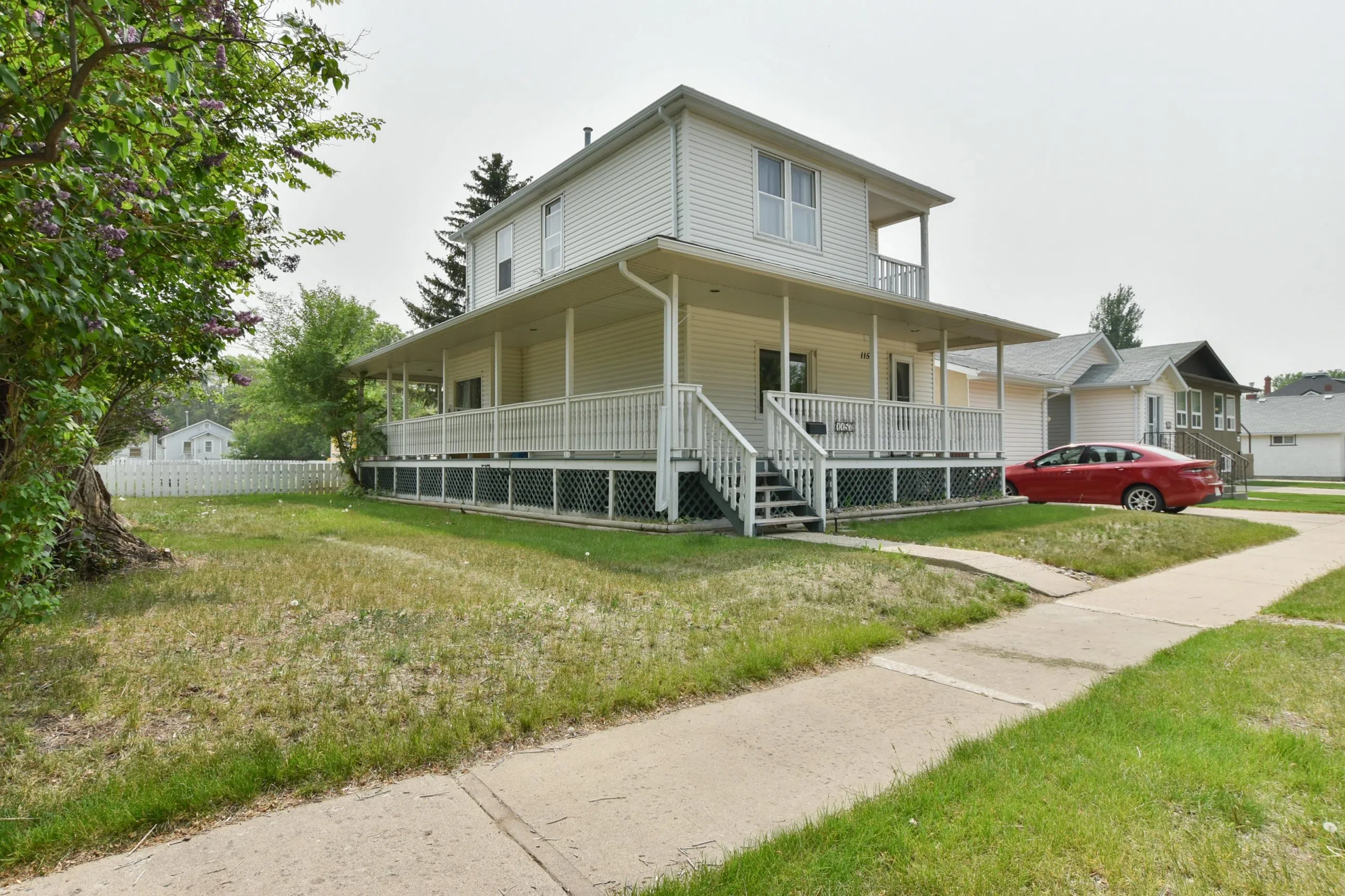 1157 Yuill St SE, Medicine Hat | CHAT News Today 26 Feet Is How Many Yards