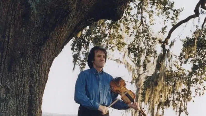 At 84, Cajun musician Doug Kershaw still going strong | CHAT News Today