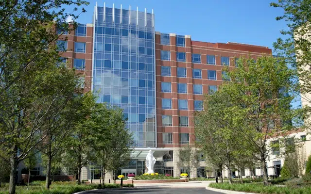 OSF HealthCare To Merge With Chicago-Area Hospital | 1470 & 100.3 WMBD