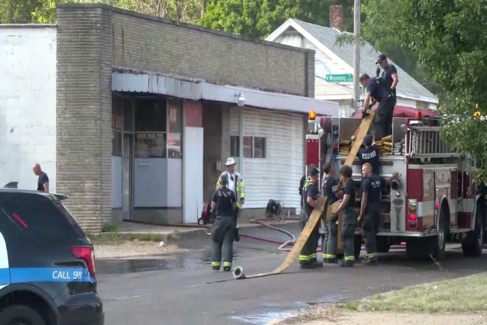 Commercial building fire in South Peoria - Vimarsana News