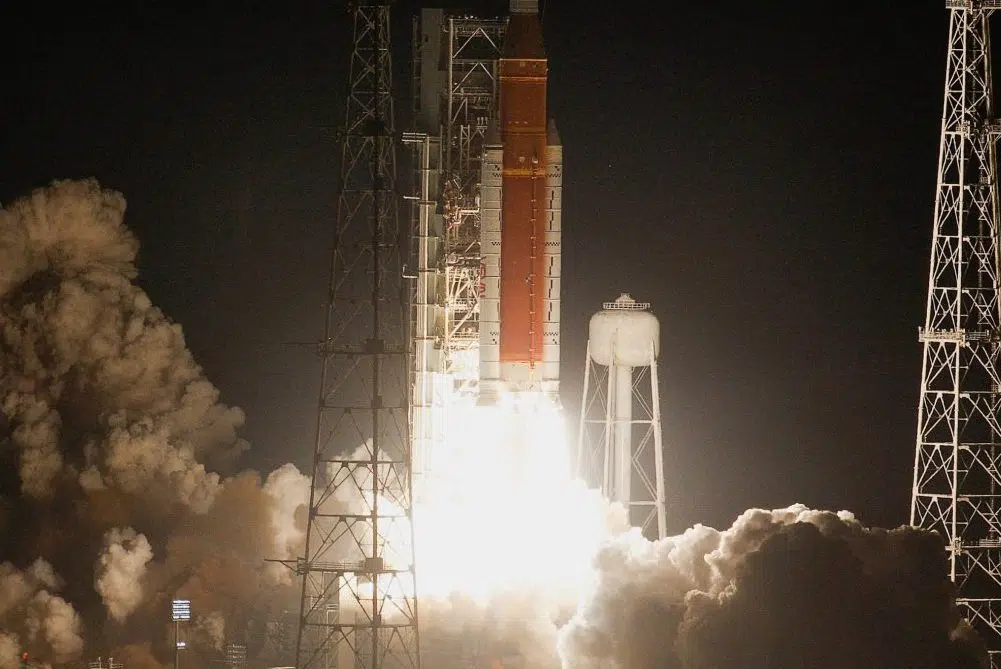 NASA’s Artemis Rocketship On Course For Moon After Epic Launch | 1470 ...