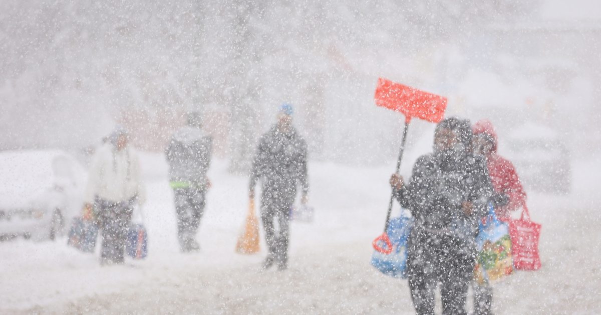 Two deaths reported as 'lake-effect' snowstorm paralyzes western New York - Vimarsana News