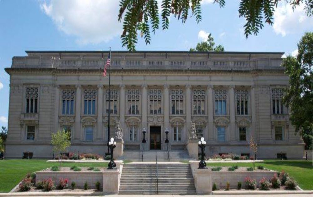 Illinois Supreme Court grants expedited appeal in assault weapons ban case - Vimarsana News