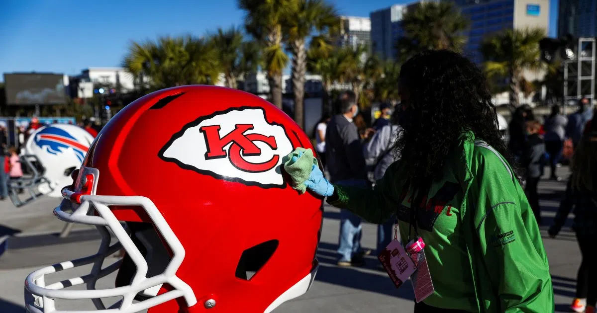 Native American advocates protest Kansas City Chiefs name ahead of