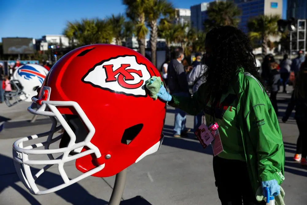 Native American advocates protest Kansas City Chiefs name ahead of