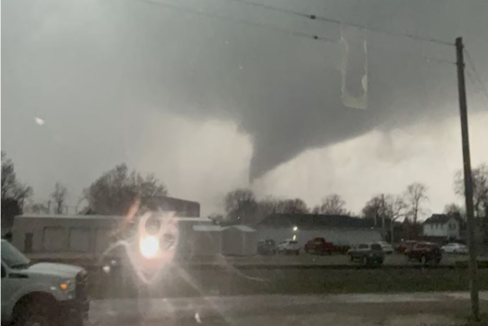 Fulton County residents moving forward after EF-3 tornado hits - Vimarsana News