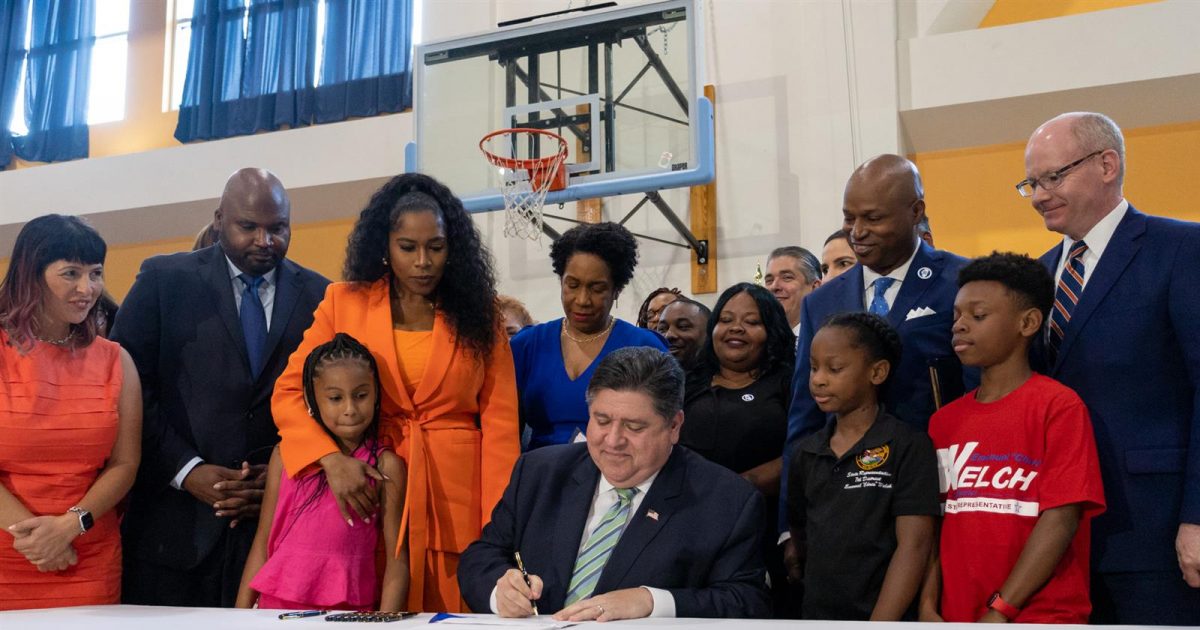 Pritzker puts final stamp on $50.4 billion state spending plan - Vimarsana News
