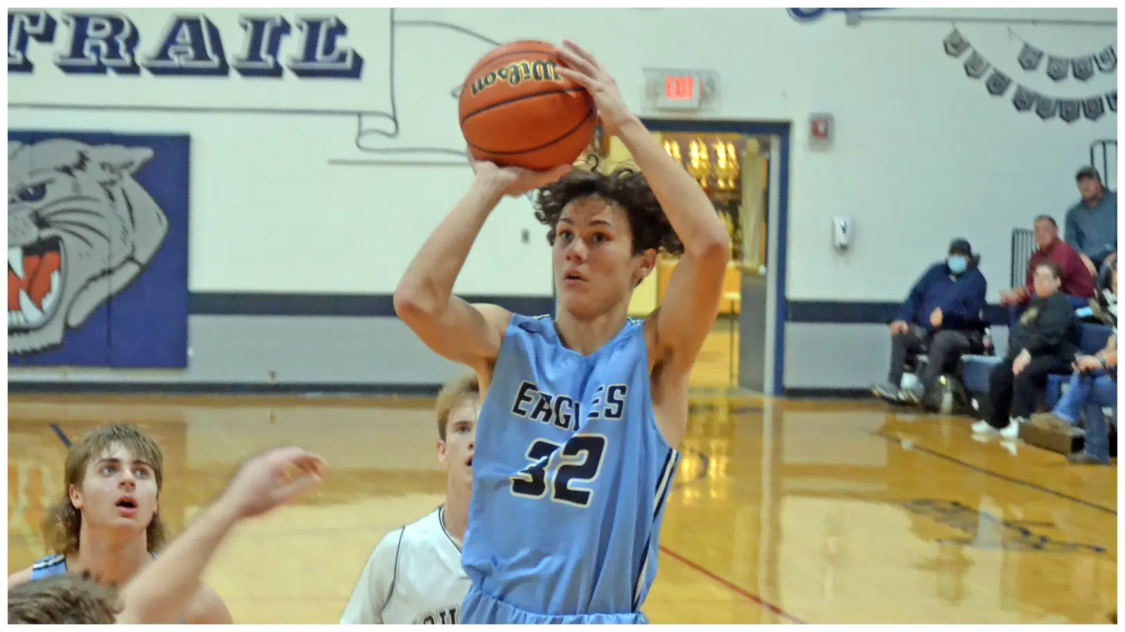 St. Elmo-Brownstown Drops Conference Game to North Clay