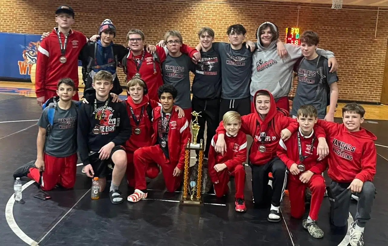 Vandals Jr Wrestlers win Jon Davis Tournament